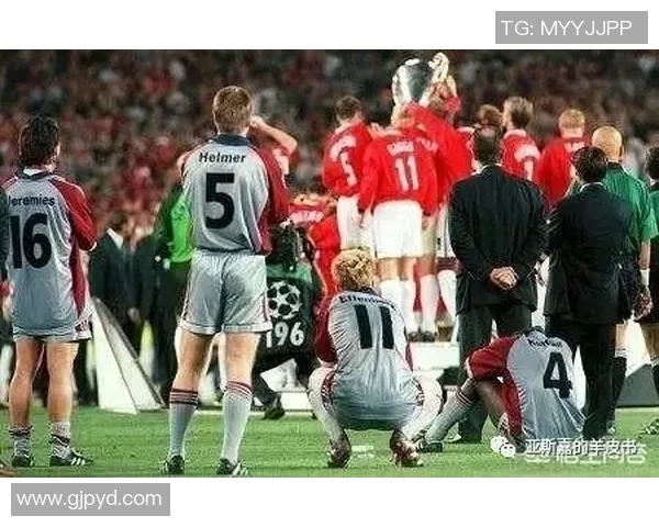 拜仁主席助力皇马球员加盟曼联，三大豪门的暗战揭示足球转会新格局