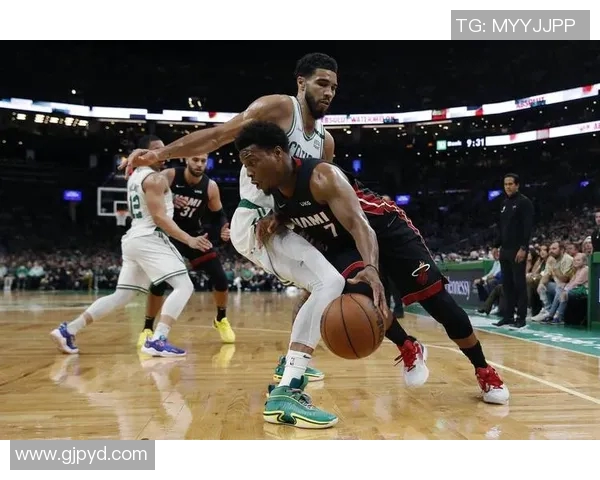 热火主场大胜凯尔特人，晋级东部决赛