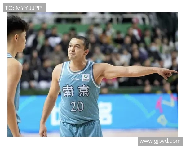 罗伯特-高登在CBA赛场上展现出色表现，获赞无数！